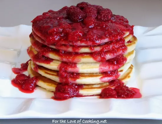 Pancakes with Raspberry Sauce