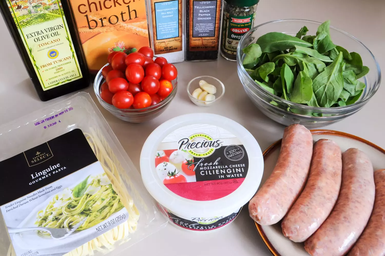 Linguine with Turkey Italian Sausage, Tomatoes, Arugula, and Ciliengini