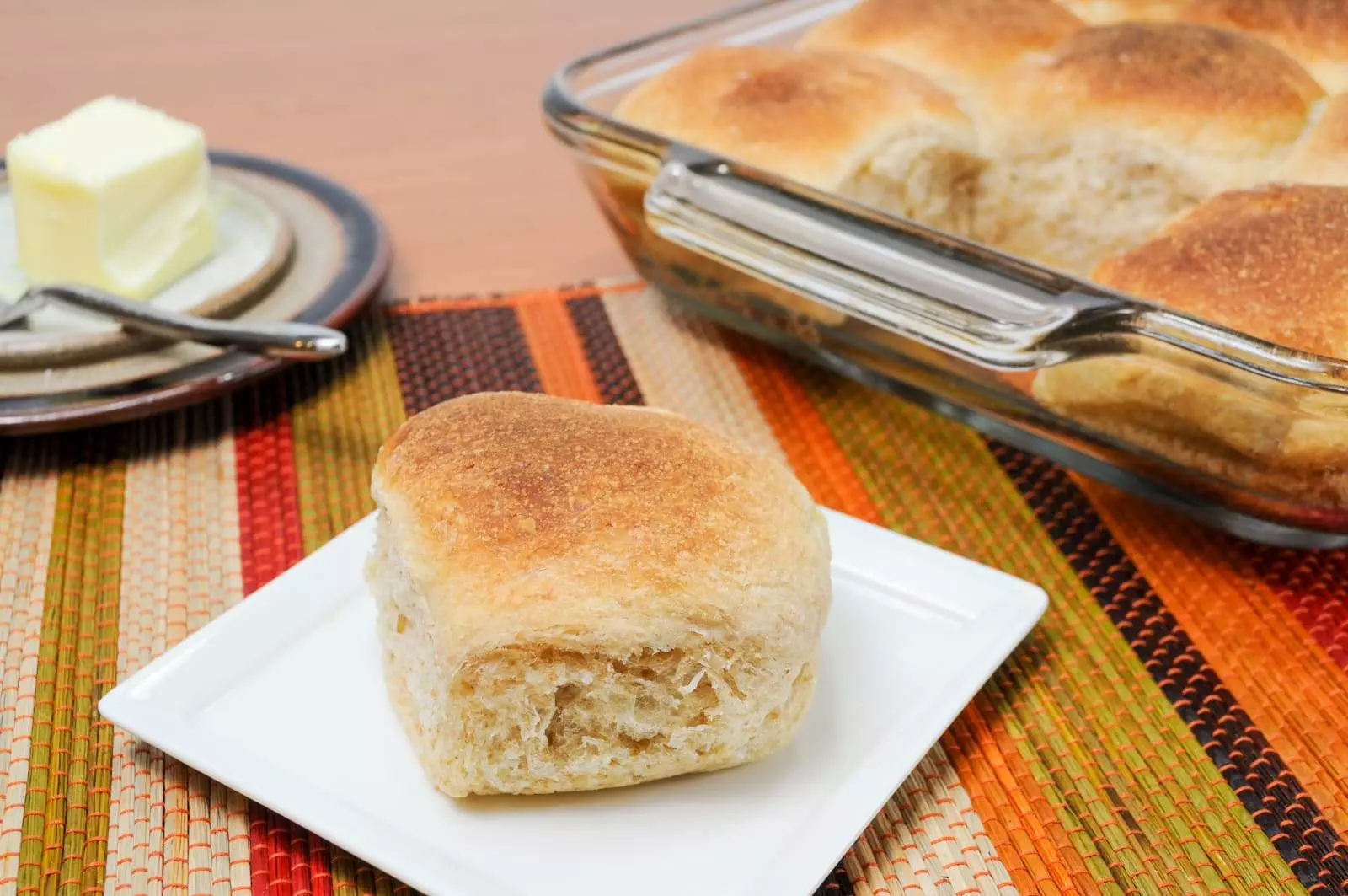 Roasted Garlic Whole Wheat Dinner Rolls