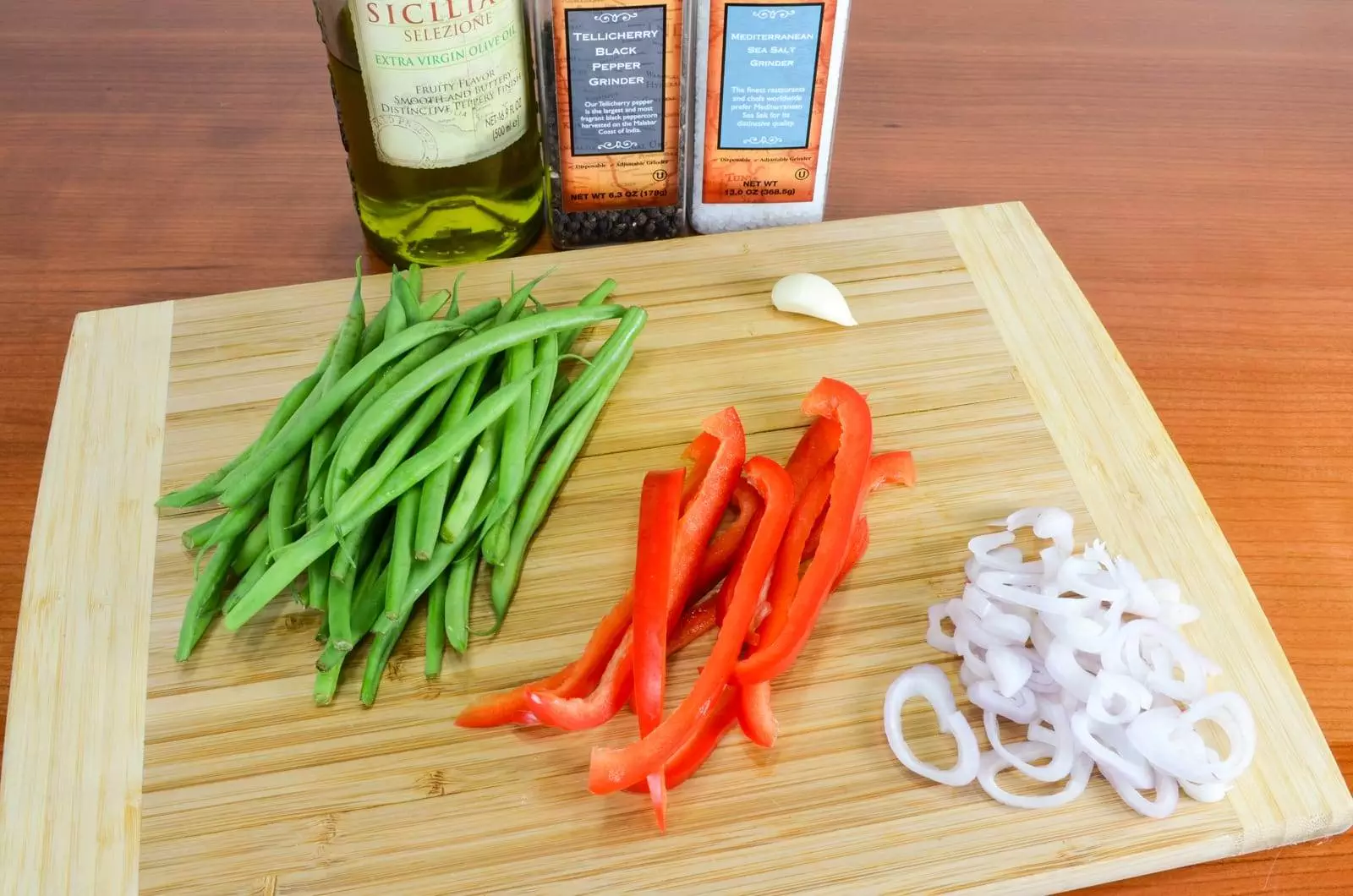 Green Bean, Red Pepper, and Shallot Sauté