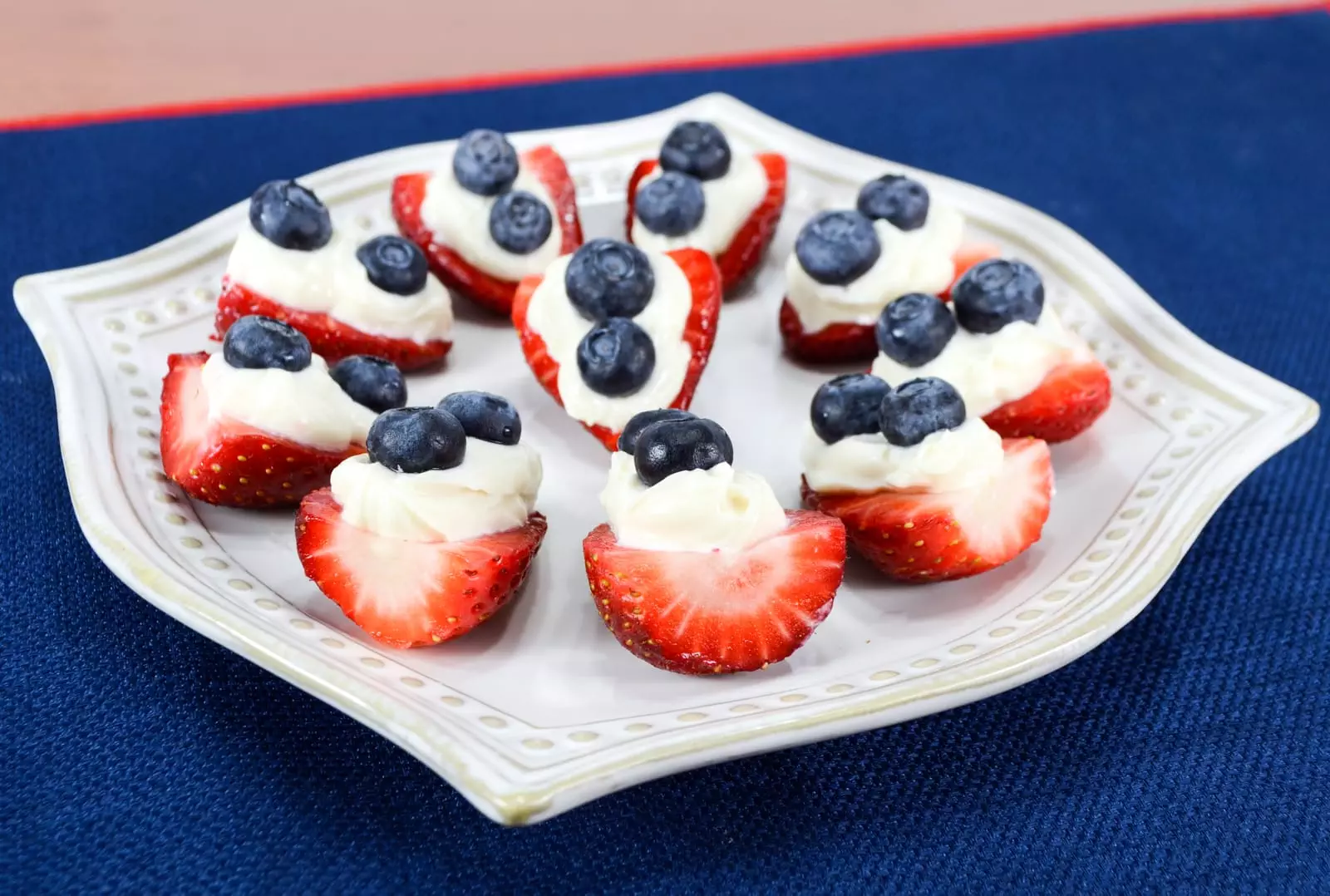 Stuffed Strawberry Bites