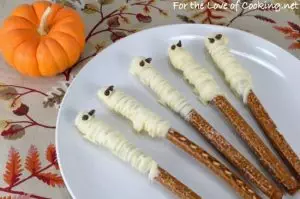 Mummy Pretzels