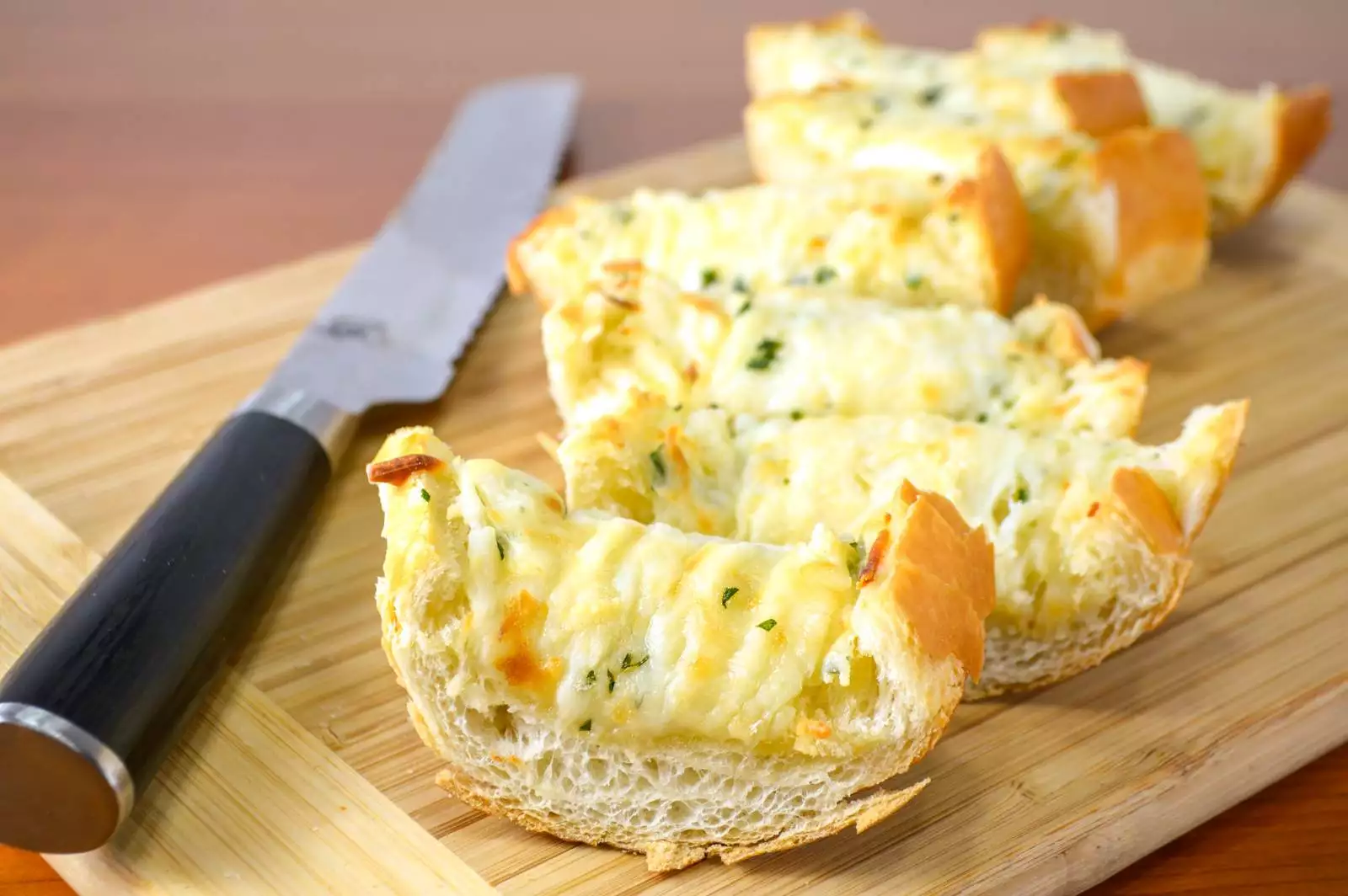 Cheesy Garlic Bread