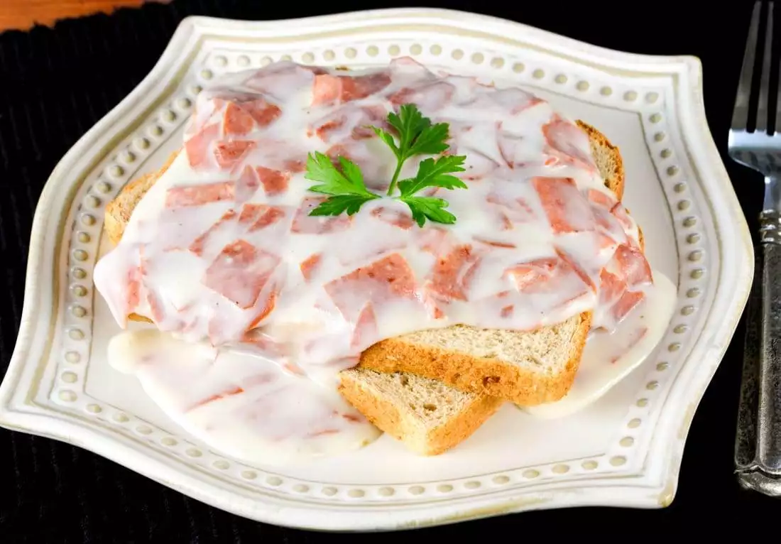 Creamed Chipped Beef on Toast (S.O.S.)