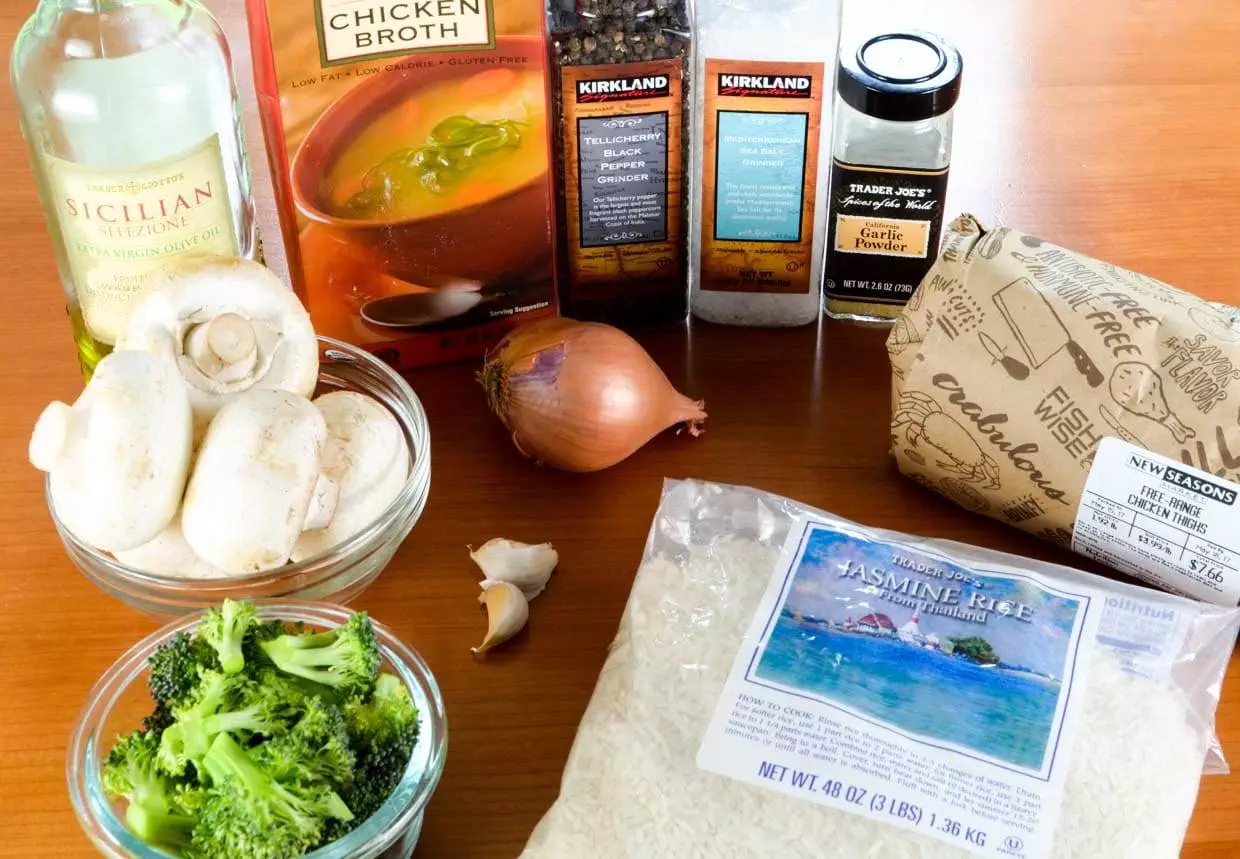 Chicken Thighs with Rice, Mushrooms, and Broccoli