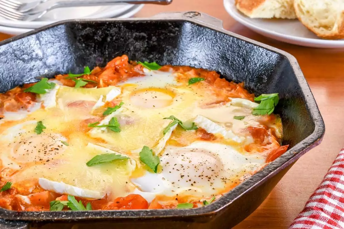 Eggs in Garlicky Tomato Sauce with Brie