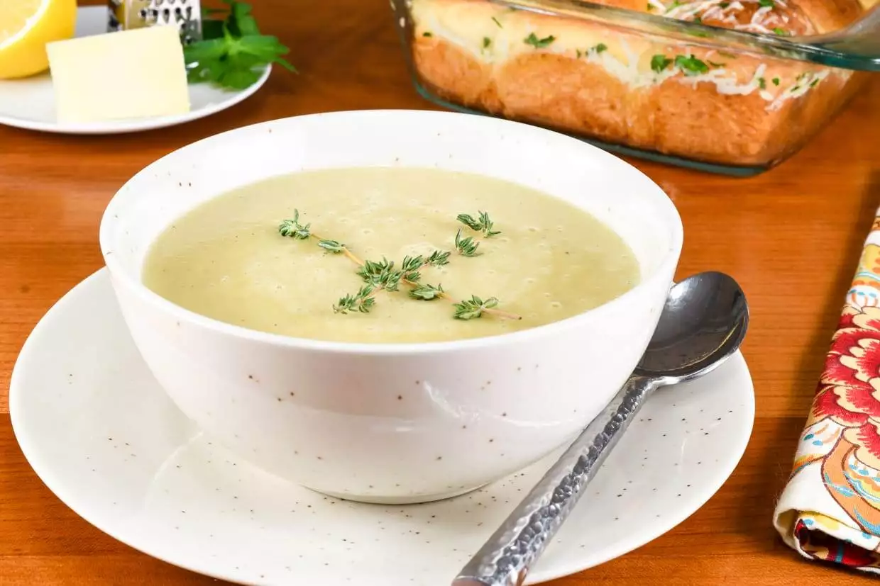 Creamy Artichoke Parmesan Soup