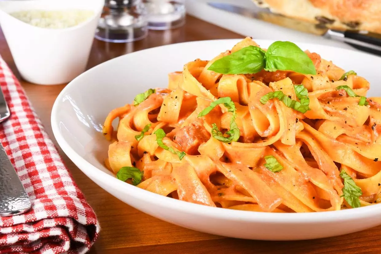 Fettuccine with Vodka Sauce