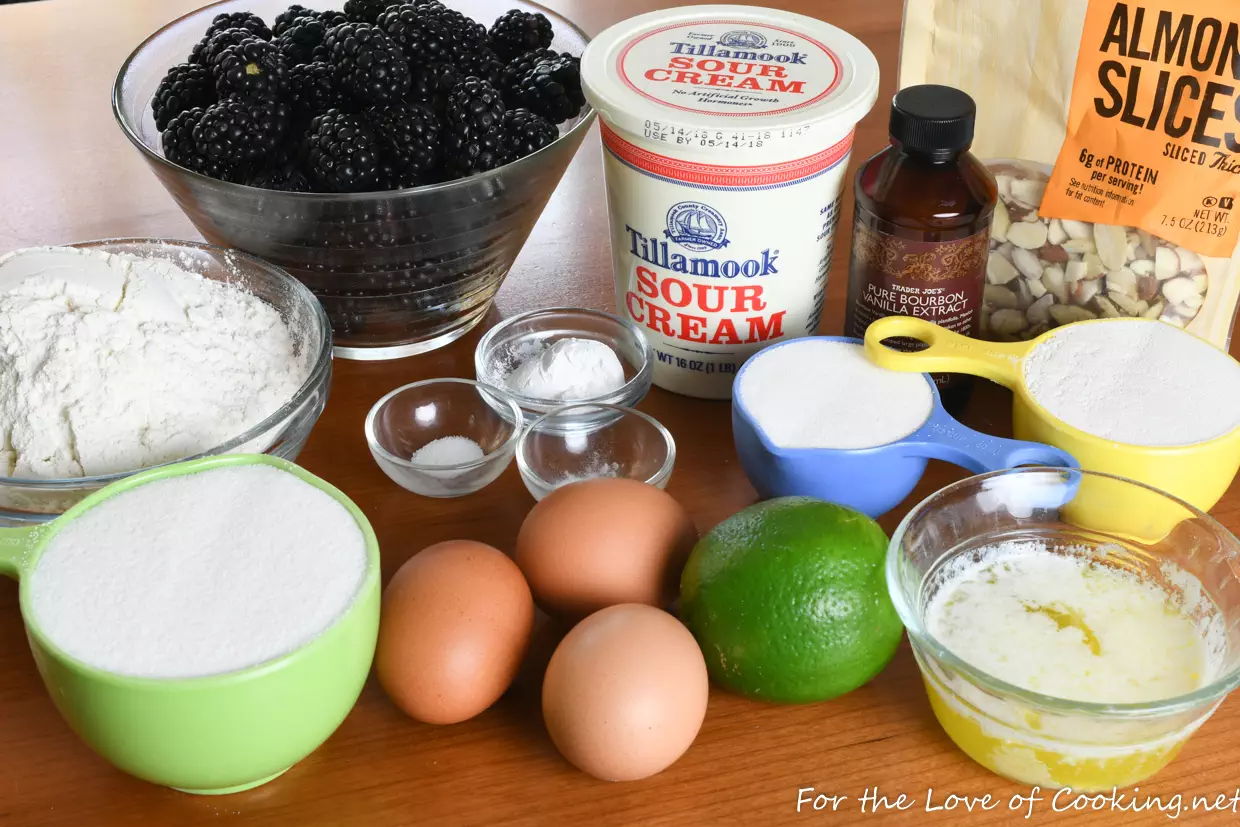 Blackberry Sour Cream Coffee Cake