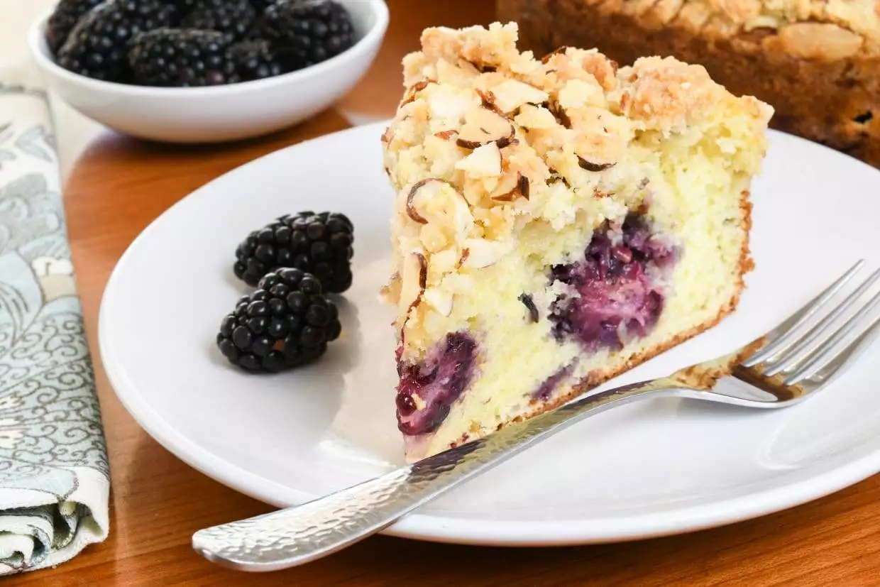 Blackberry Sour Cream Coffee Cake