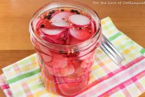 Quick Pickled Radishes