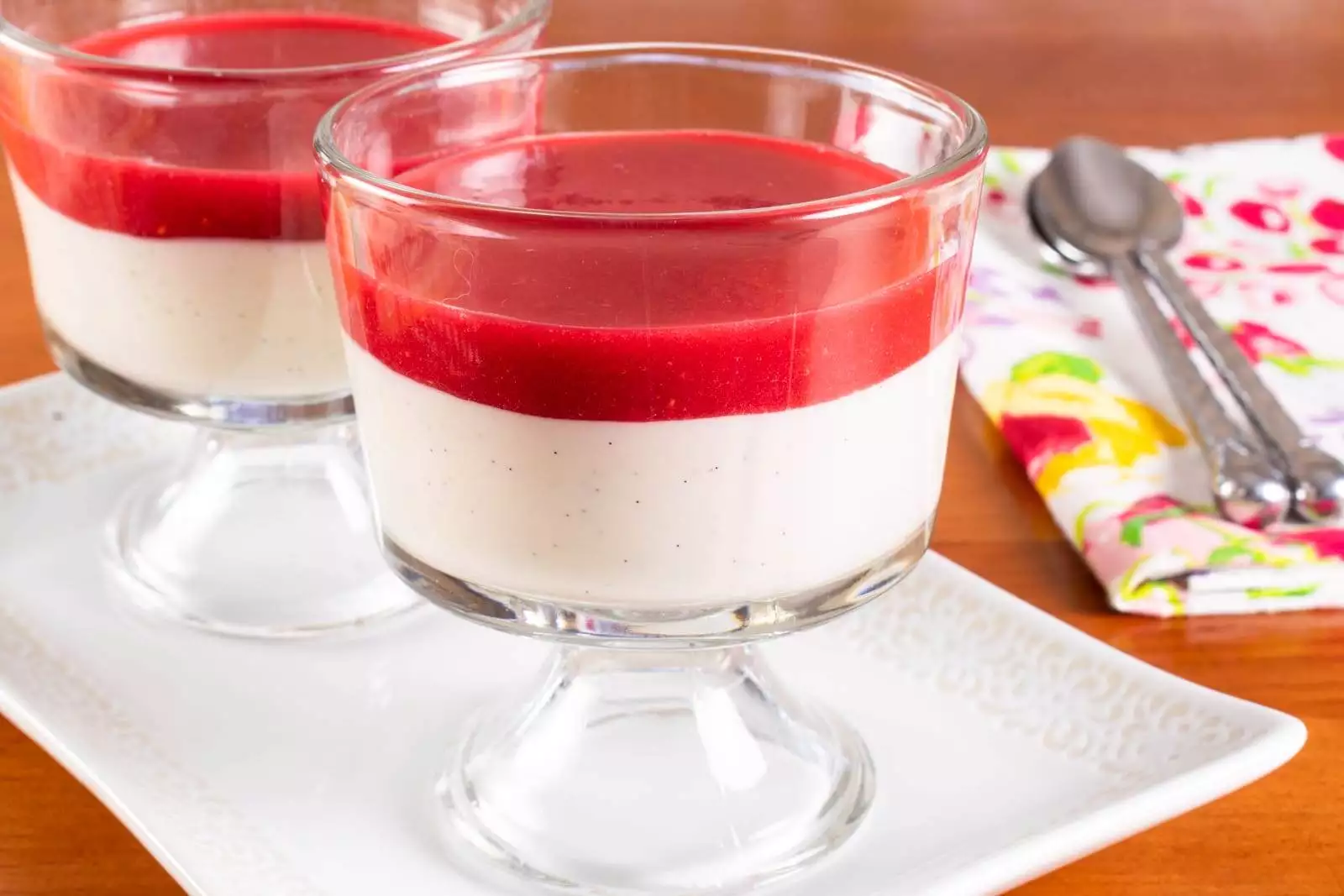 Panna Cotta with Raspberry Coulis