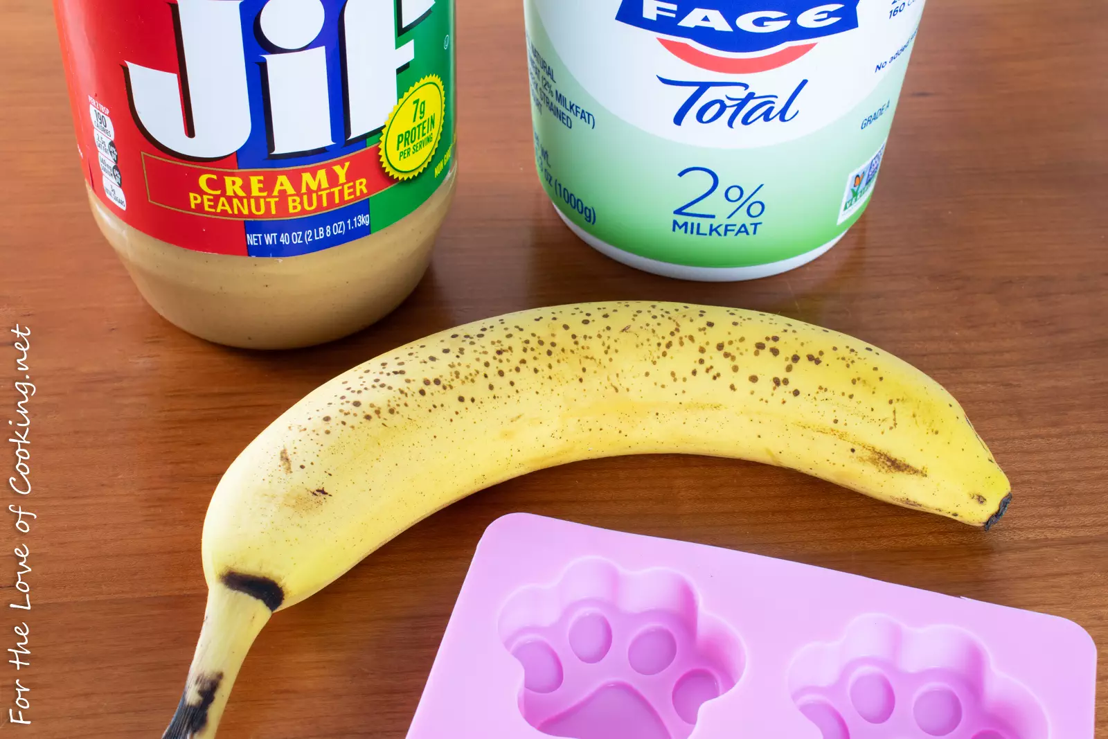 Frozen Peanut Butter & Banana Dog Treats