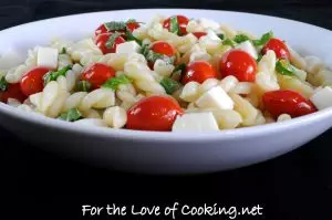 Caprese Pasta Salad with a White Balsamic Vinaigrette