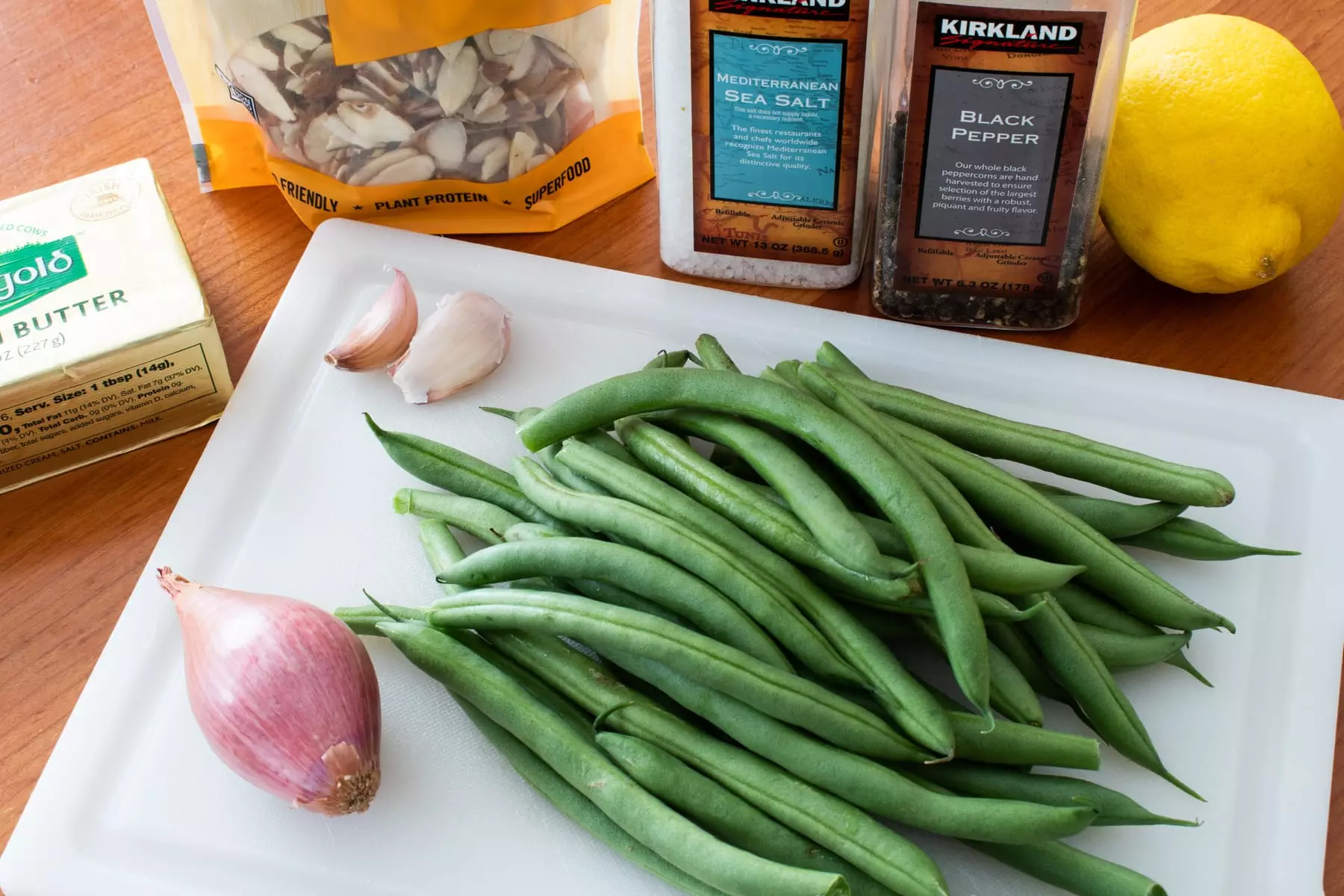 Garlicky Green Beans Almondine