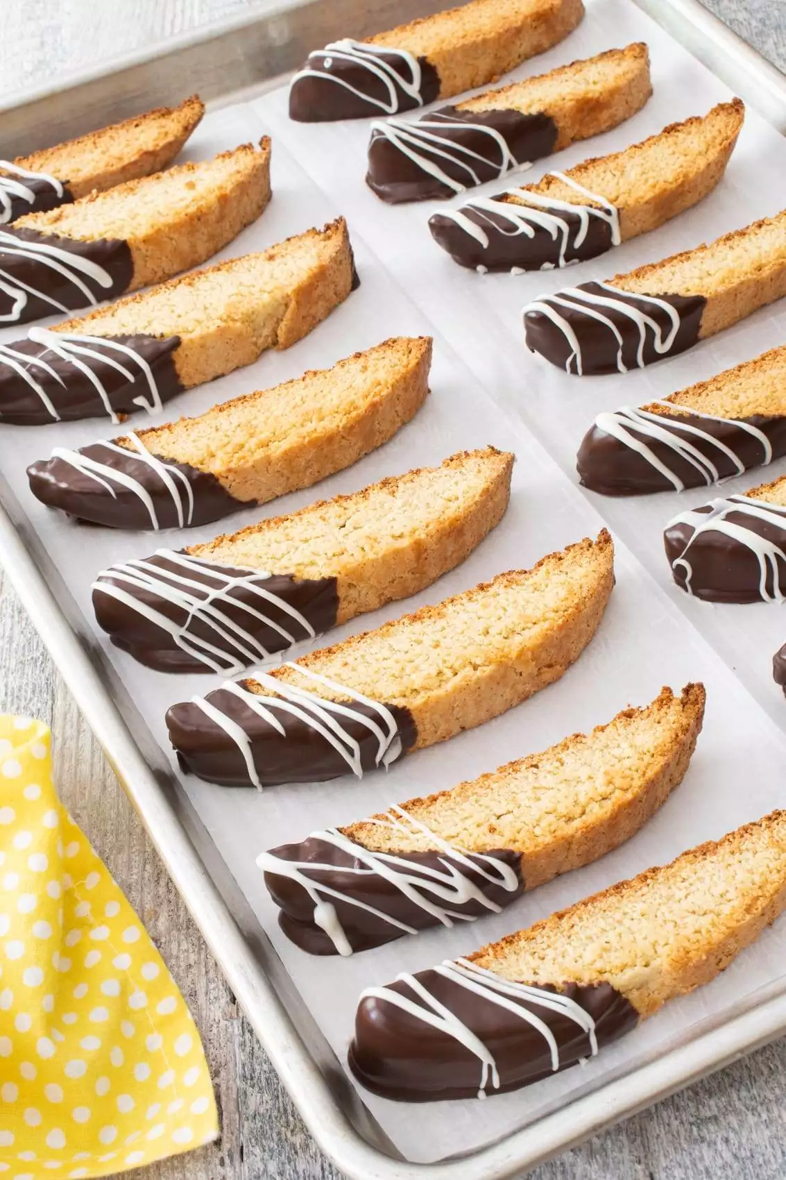 Sweet Vanilla Bean Biscotti