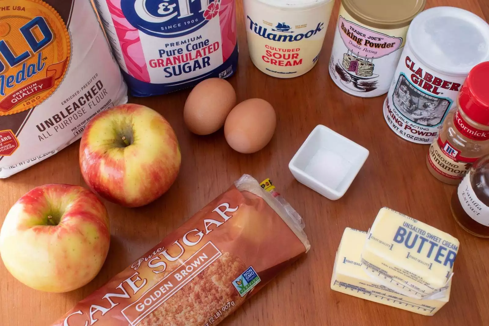 Apple Crumb Cake