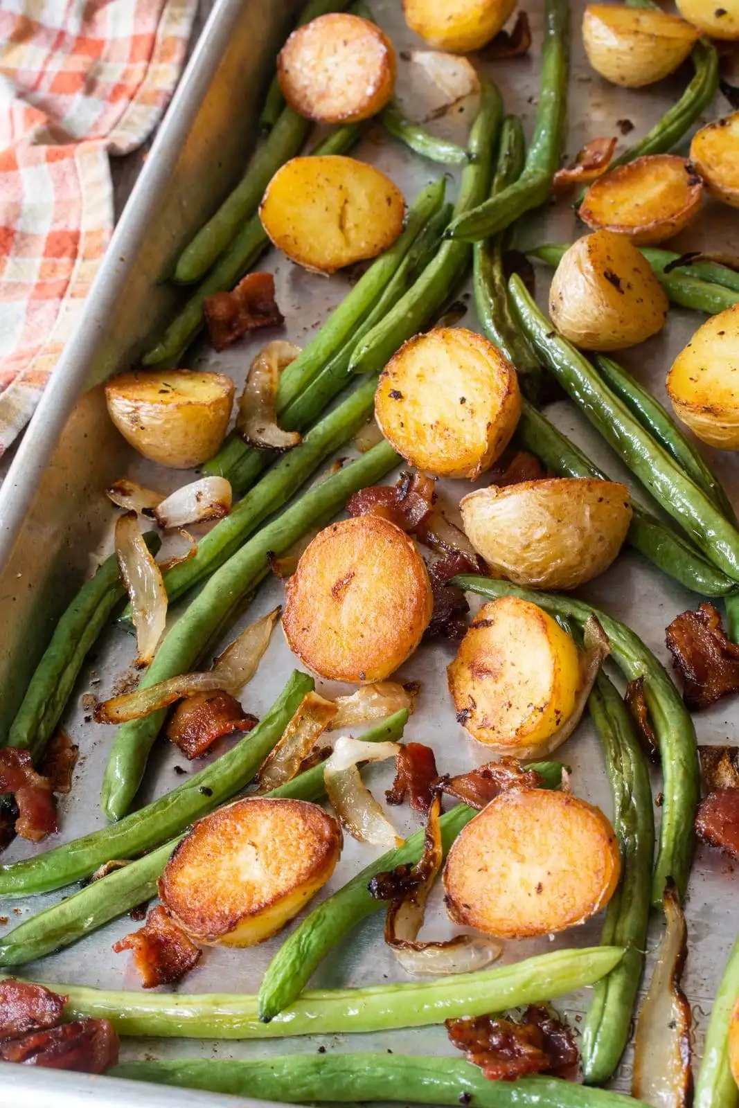 Sheet Pan Roasted Potatoes and Green Beans 