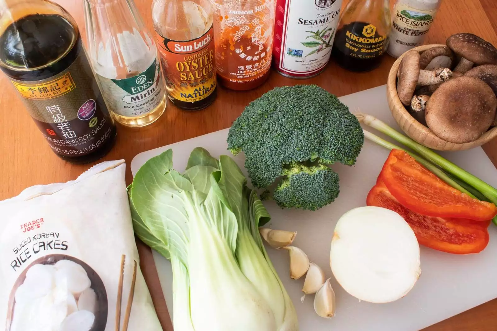 Stir Fried Vegetables and Rice Cakes