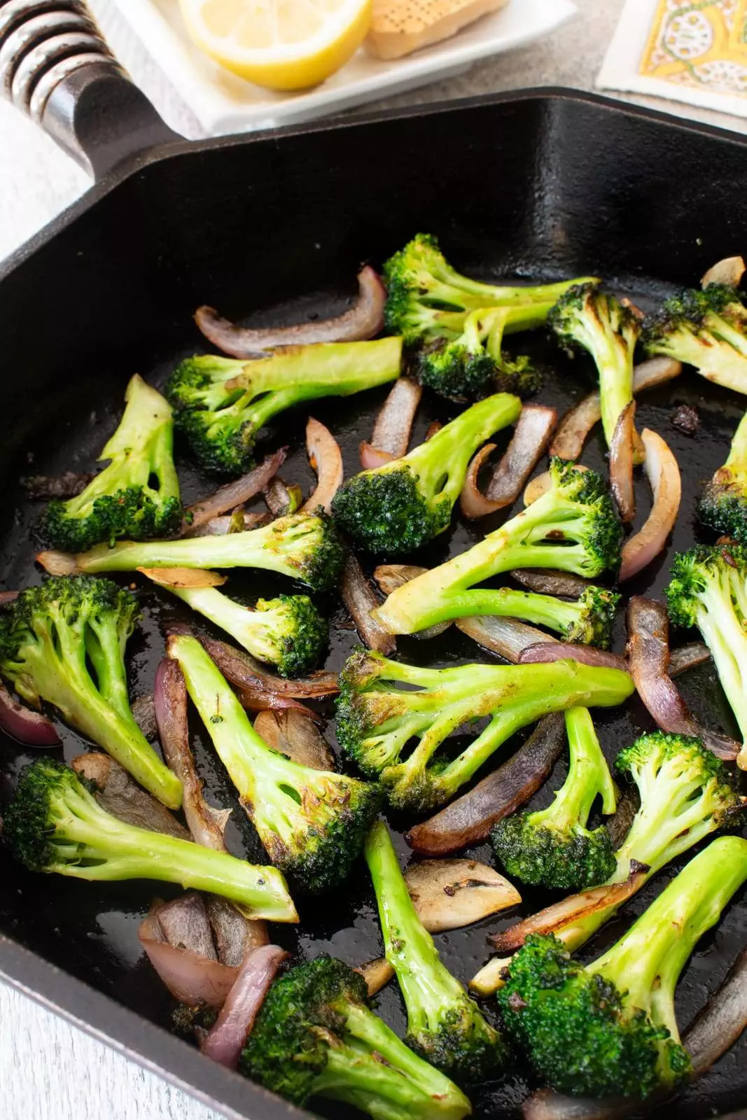 Sautéed Broccoli with Red Onion