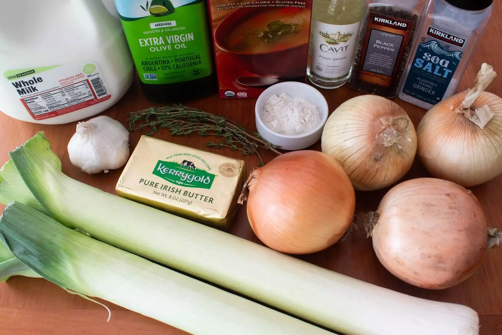 Caramelized Onion and Roasted Garlic Soup