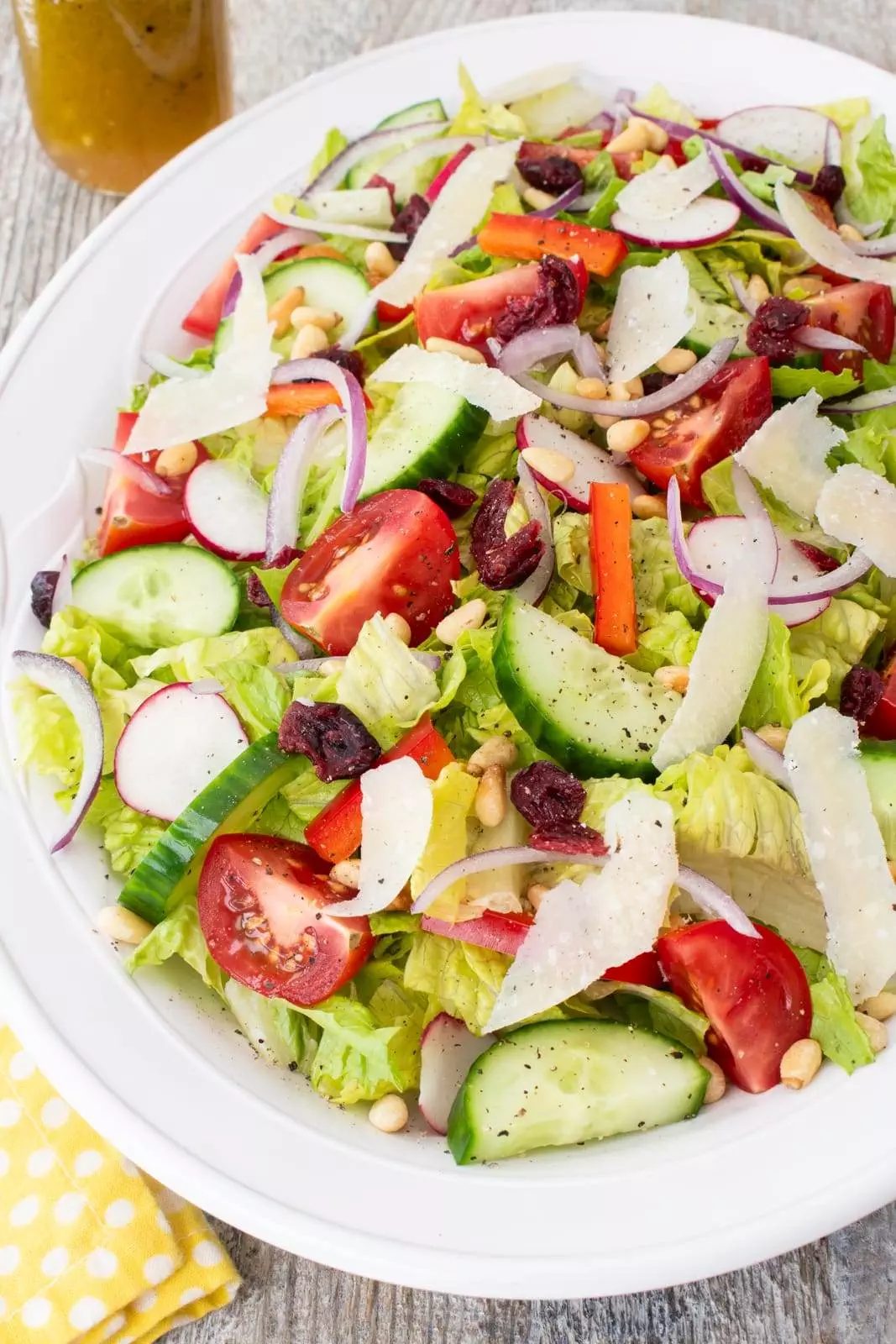 Easy Romaine Salad with Vinaigrette