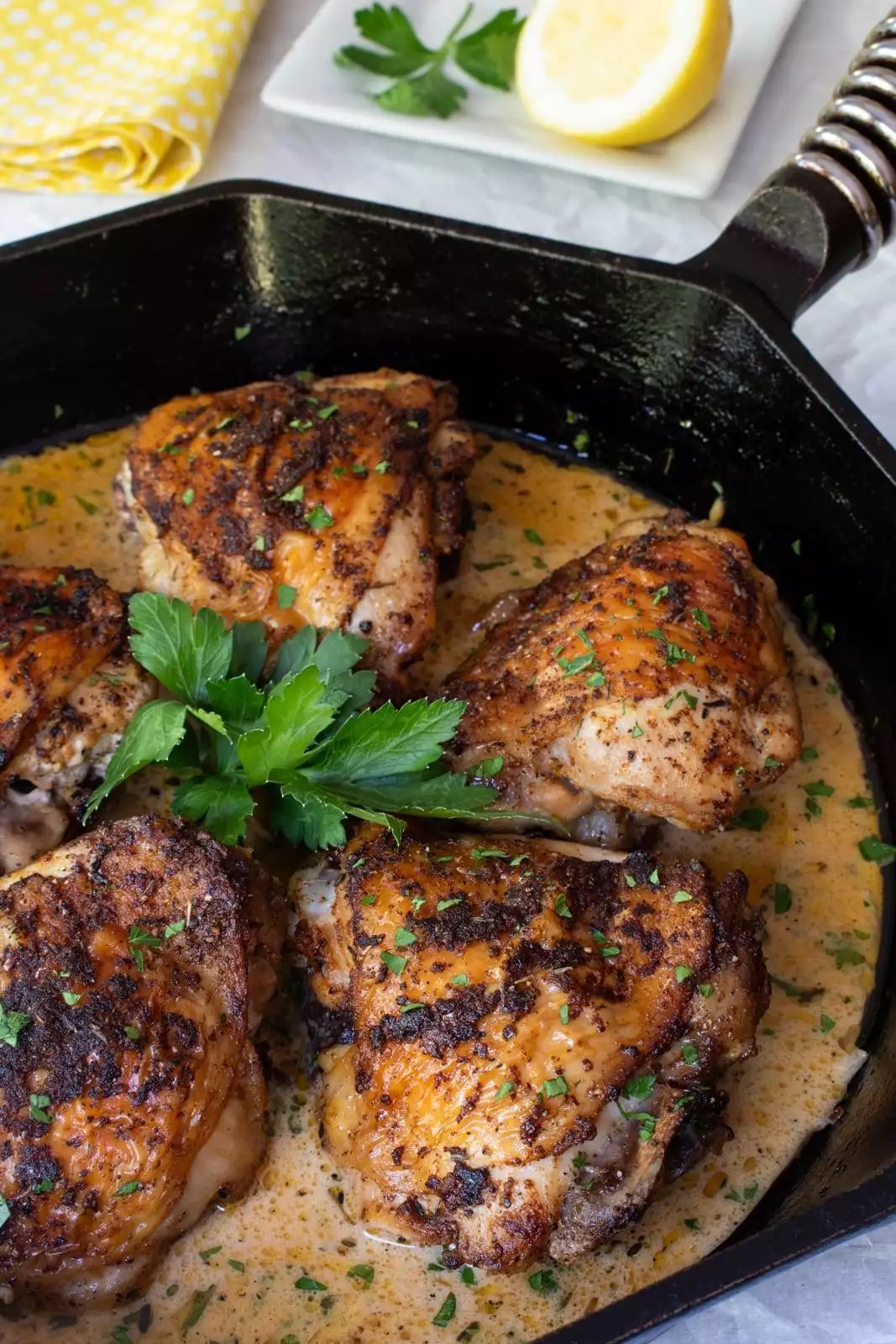 Easy Skillet Chicken Thighs