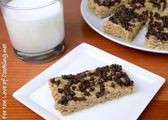 Chewy Chocolate Chip Granola Bars