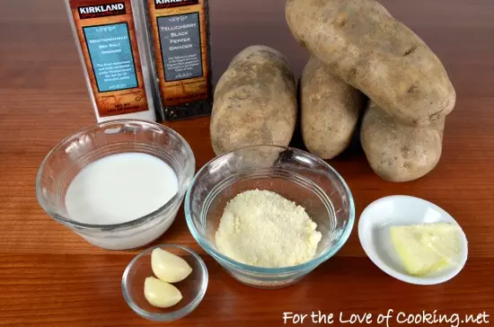 Creamy Garlic and Parmesan Mashed Potatoes