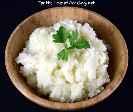 Creamy Garlic and Parmesan Mashed Potatoes