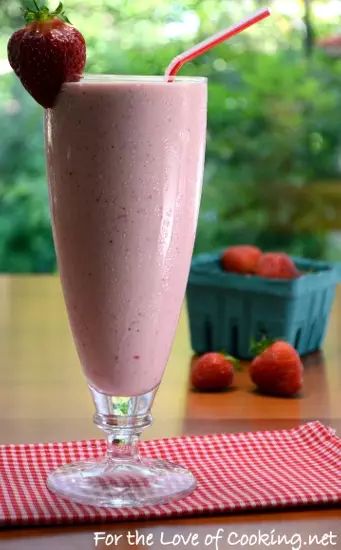 Homemade Strawberry Milkshake