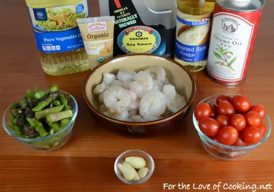 Shrimp Stir Fry with Asparagus and Grape Tomatoes