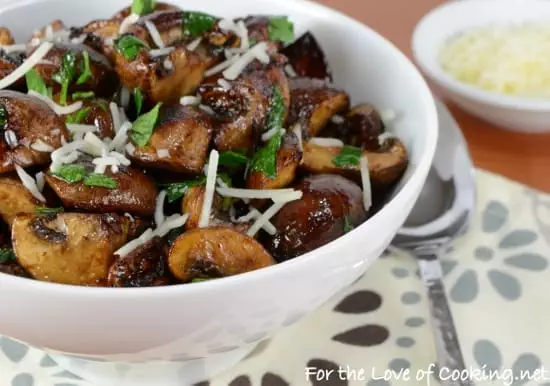 Roasted Mushrooms with Balsamic and Garlic