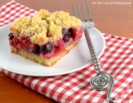 Mixed Berry Crumb Bars