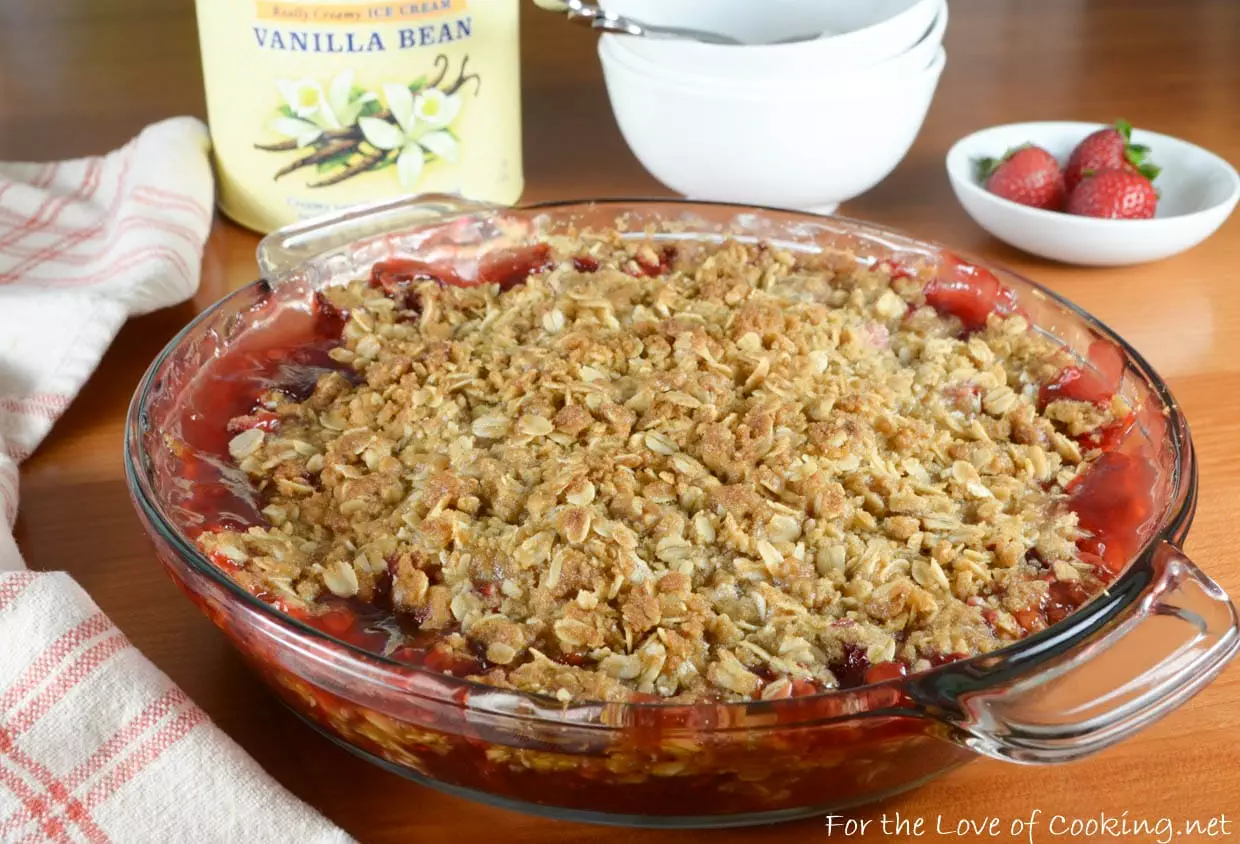 Strawberry Rhubarb Crisp