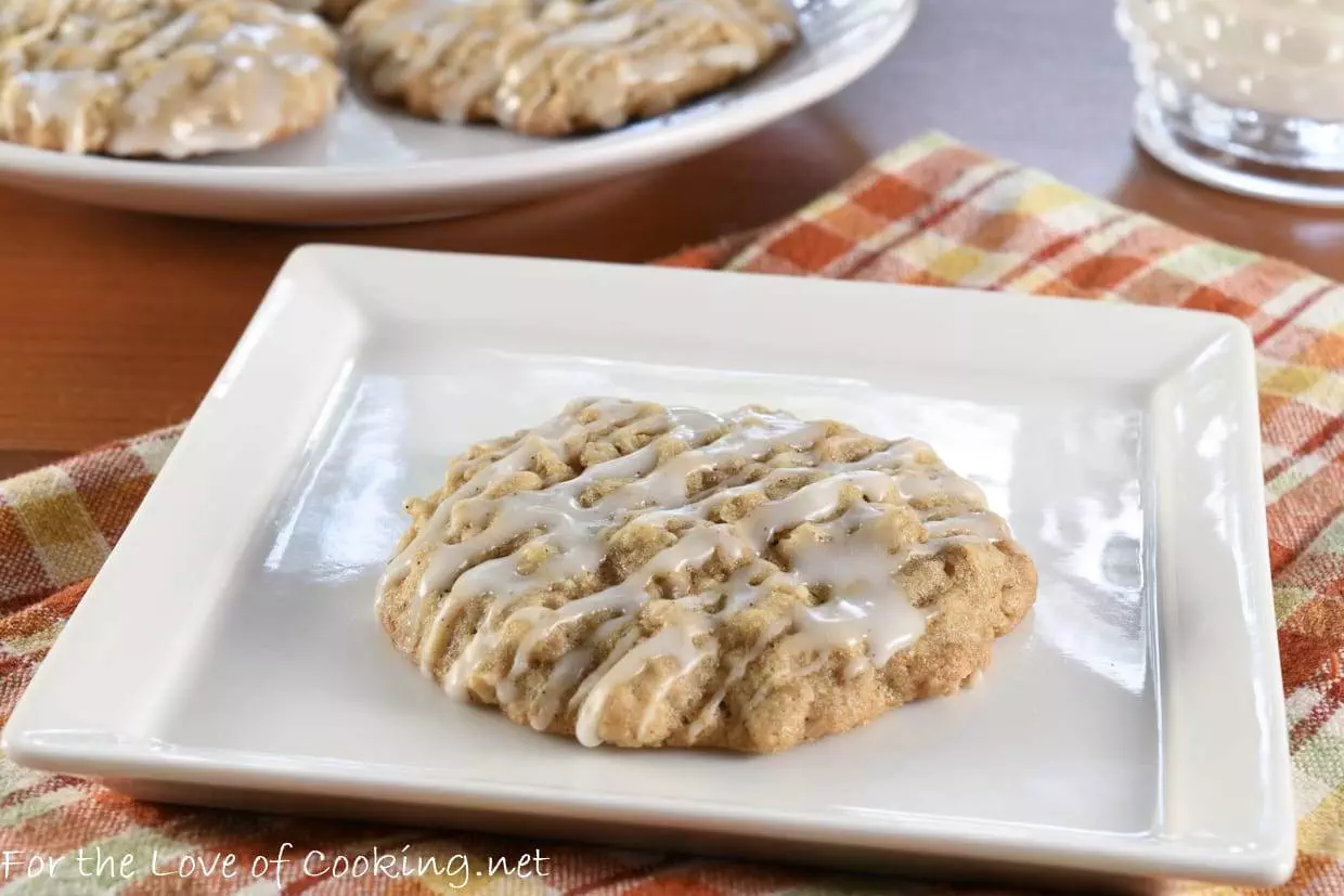 Iced Oatmeal Cookies