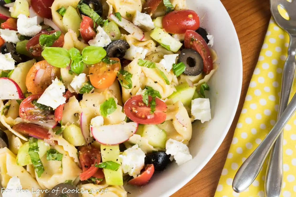 Greek Tortellini Pasta Salad