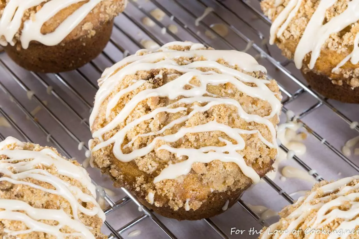 Peach Streusel Muffins