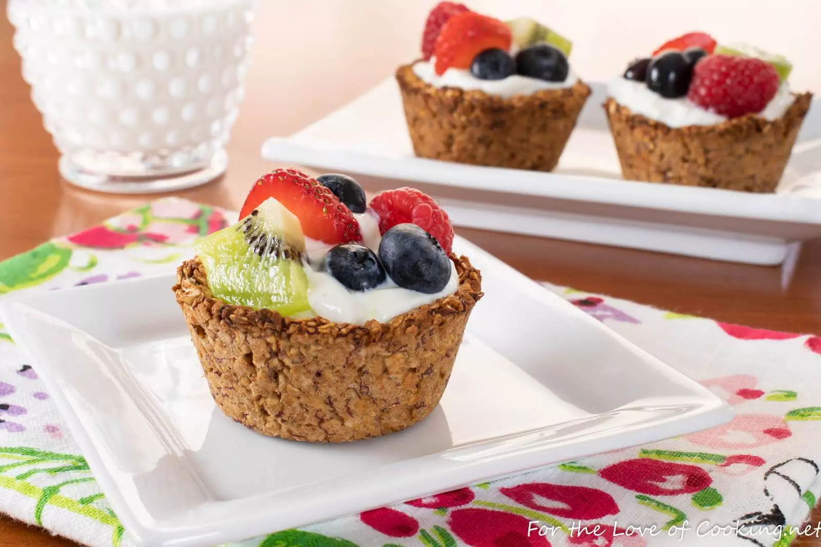 Granola Cups with Yogurt and Fresh Fruit